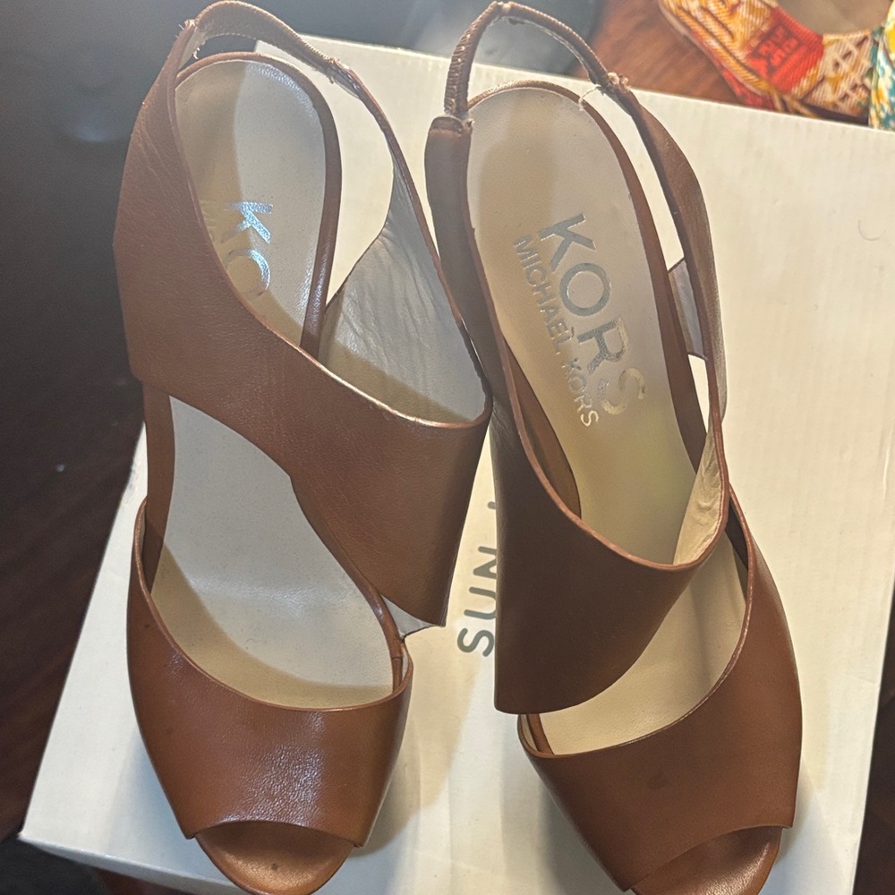 KORS Michael Kors Brown Peep-Toe Heels